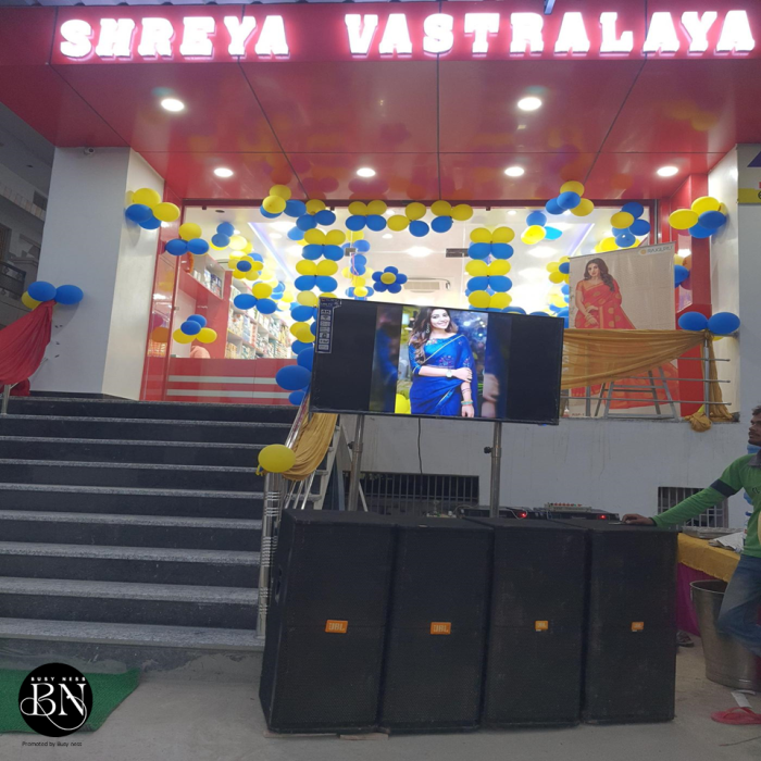 Shreya Vastralaya, Bachhav 