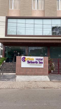 Hotel Click Yatharth Inn, Sigra